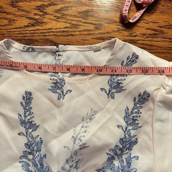 Shein White and Blue Floral 3/4 sleeve Dress Size S Peek a Boo Waist - Picture 9 of 16